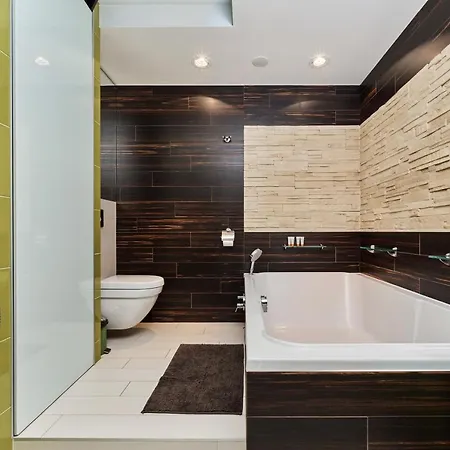 Luxurious Walonska With Underground Garage By Renters فروتسواف