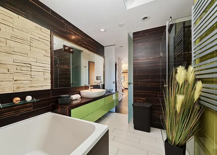 Luxurious Walonska With Underground Garage By Renters Lejlighed