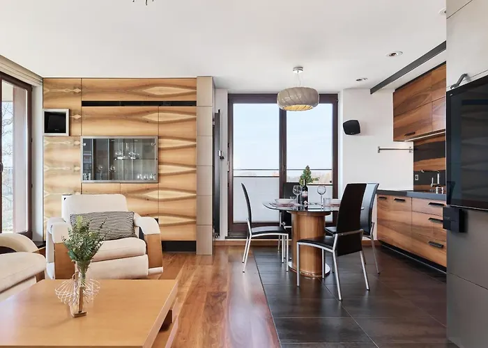 Luxurious Walonska With Underground Garage By Renters Lejlighed *