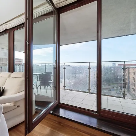 Luxurious Walonska With Underground Garage By Renters