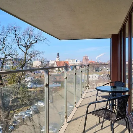 Luxurious Walonska With Underground Garage By Renters Διαμέρισμα *